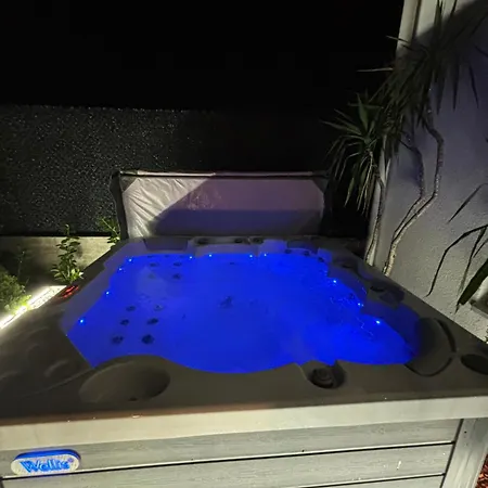 Vilă Santorini-novi Sad Rakovac