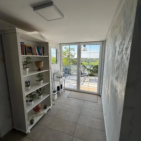 Vilă Santorini-novi Sad Rakovac